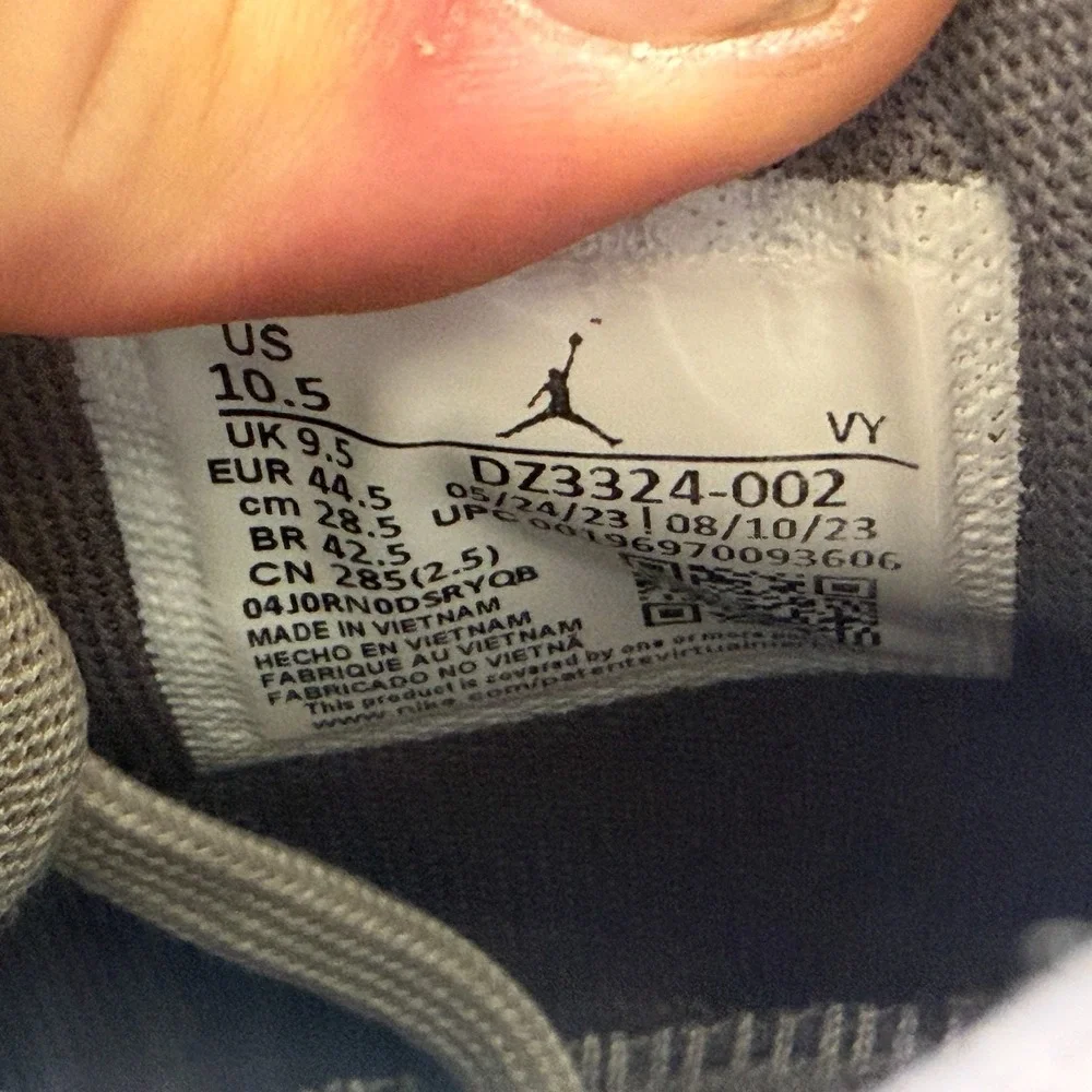 Jordan size 10